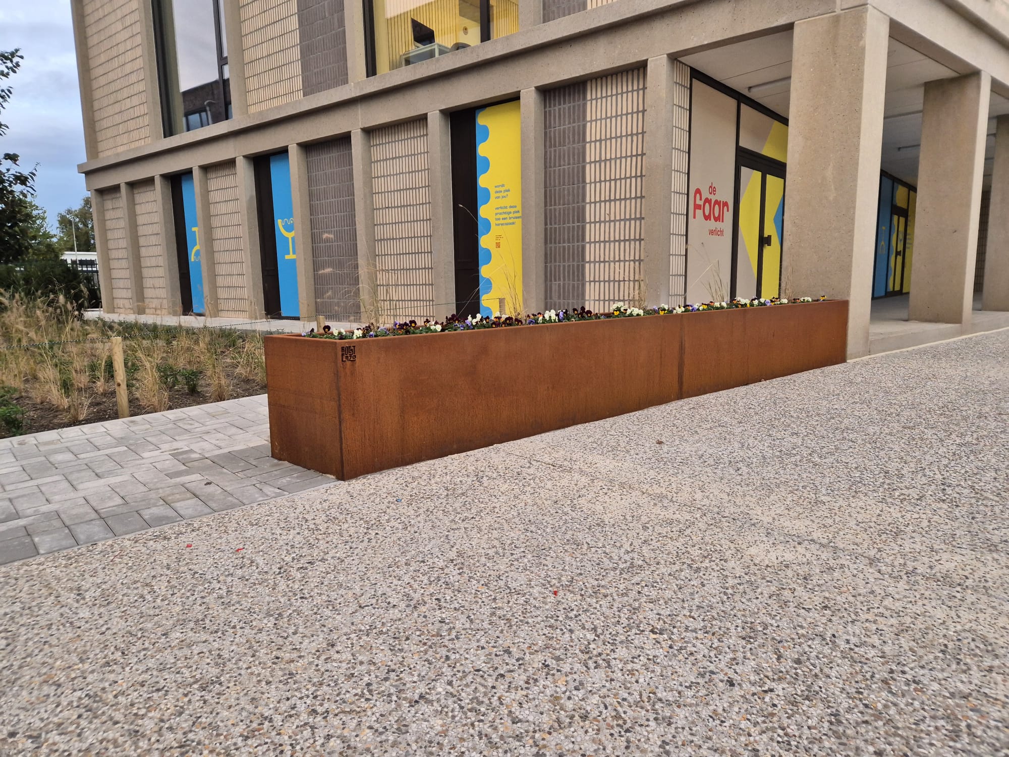 Bloembakken openbare ruimte parking Bloembakken openbare ruimte parking