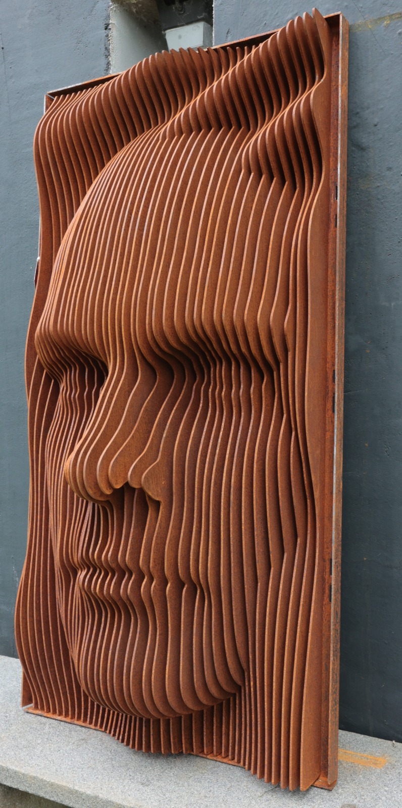 Mannengezicht cortenstaalkunst Mannengezicht cortenstaalkunst